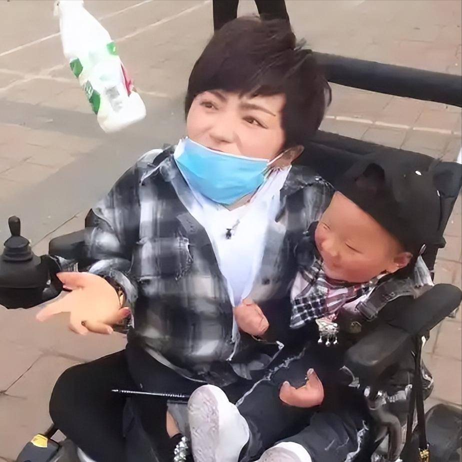 侏儒是什么意思