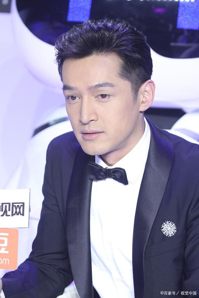 迪诺哥是胡歌吗,爱情公寓中的迪诺哥是不是胡歌