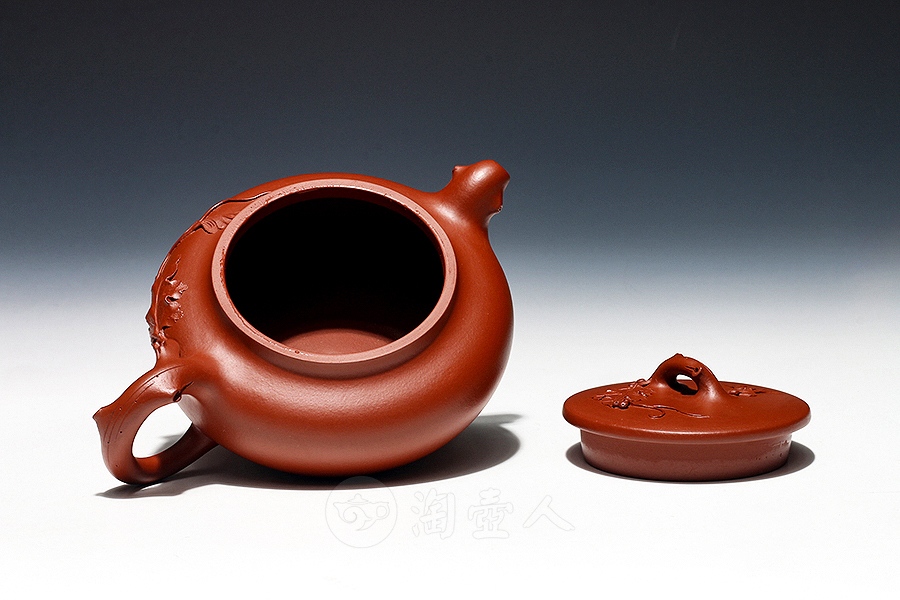 明开夜合朱砂红讲什么的,明开夜合的所有作品朱砂红