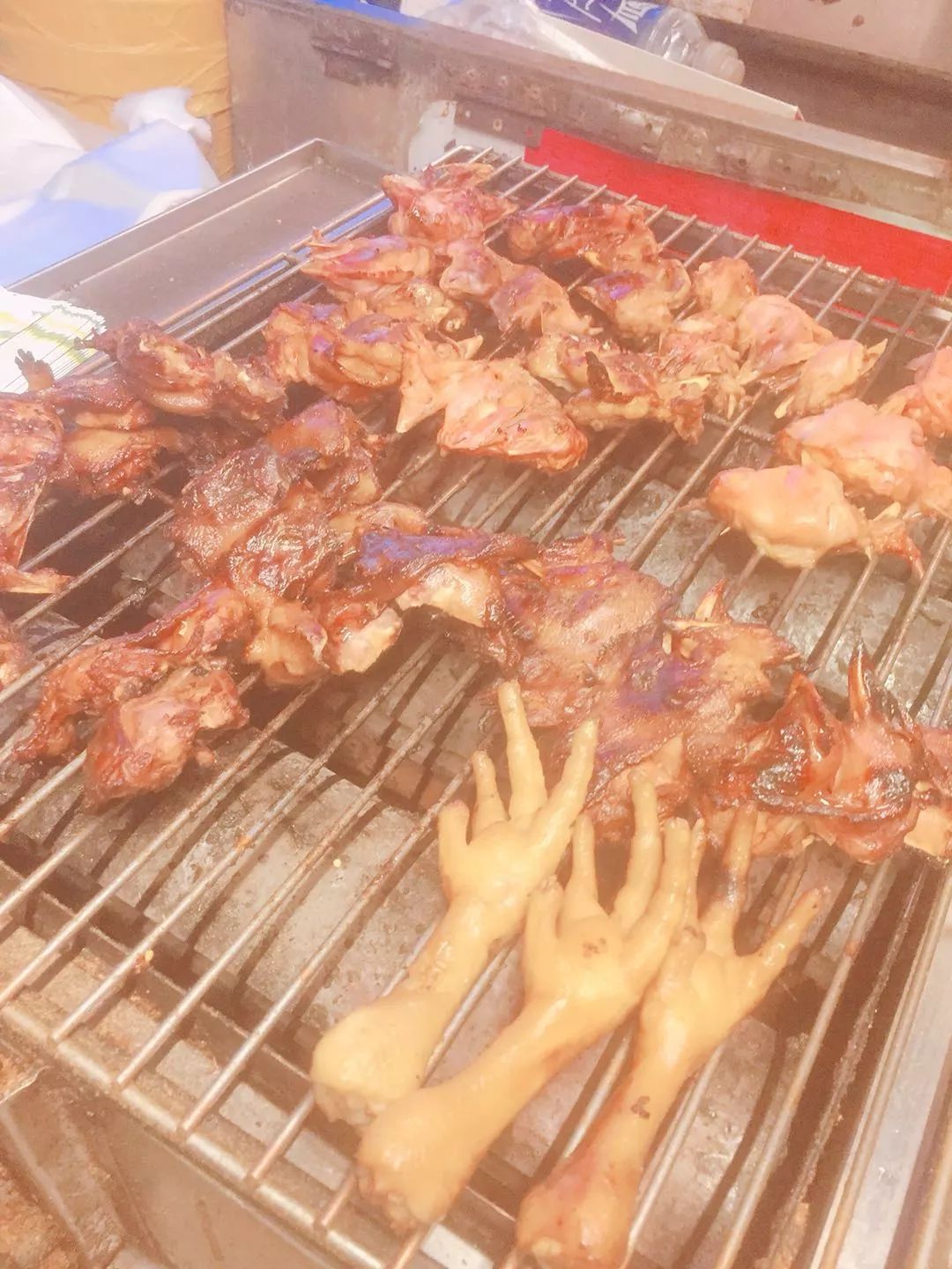 人头攒动的意思是什么,人头攒动怎么读音是什么意思