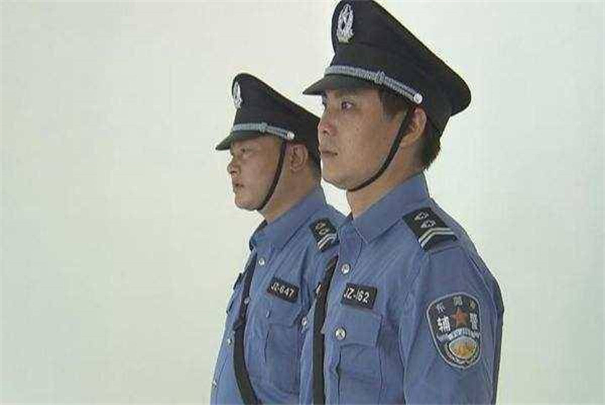 协警不想做感觉很烦可不可以辞职。,协警不让辞职怎么办