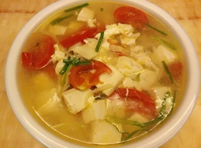 火锅的三鲜汤番茄汤做法介绍,火锅的三鲜汤番茄汤做法介绍图片