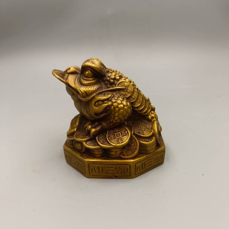 三足金蟾最忌讳什么,三足金蟾最忌讳什么颜色