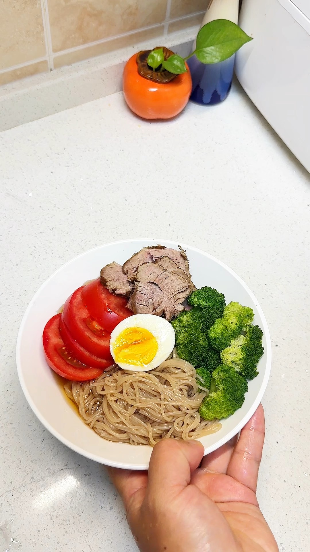 减肥可以吃冷面吗,减肥期间可以吃冷面吗?会胖吗