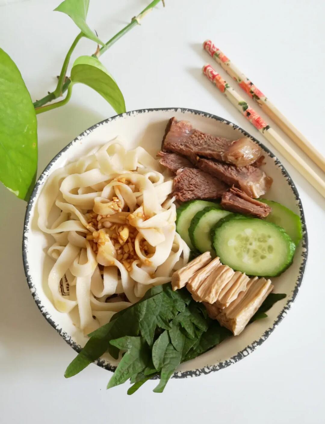 手擀面怎么做好吃,手擀面怎么做好吃汤面