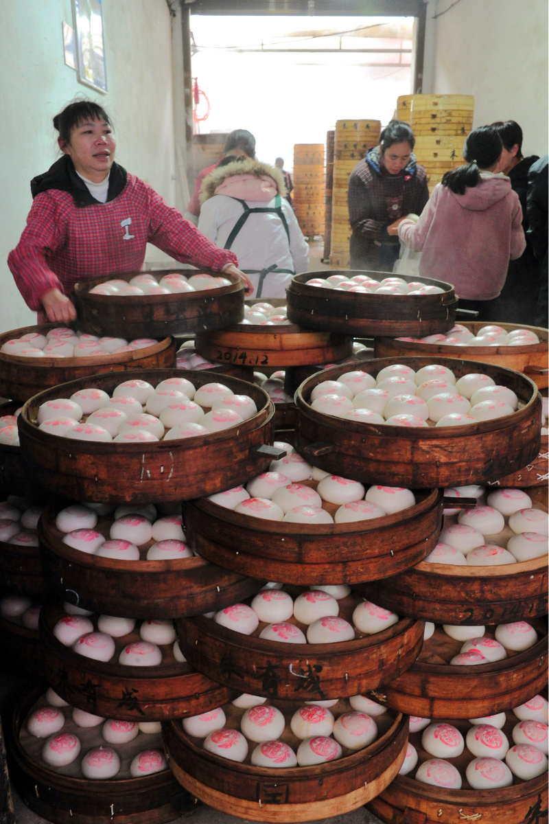 春节的特色美食有哪些,春节的特色美食有哪些英文翻译