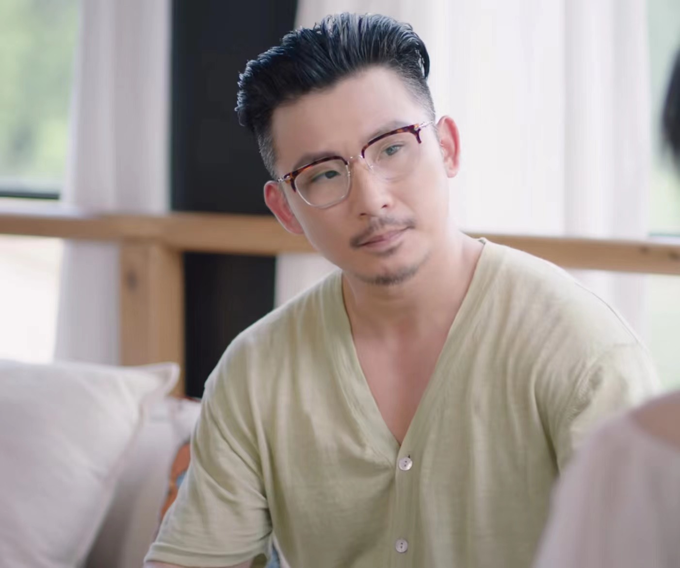 大约是爱演员表,大约是爱演员表卫卿的妈妈