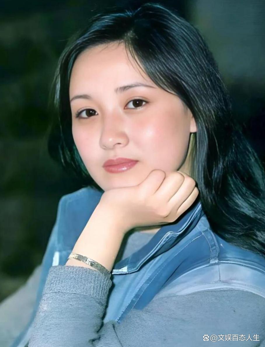 邓婕个人简历,邓婕个人简历照片