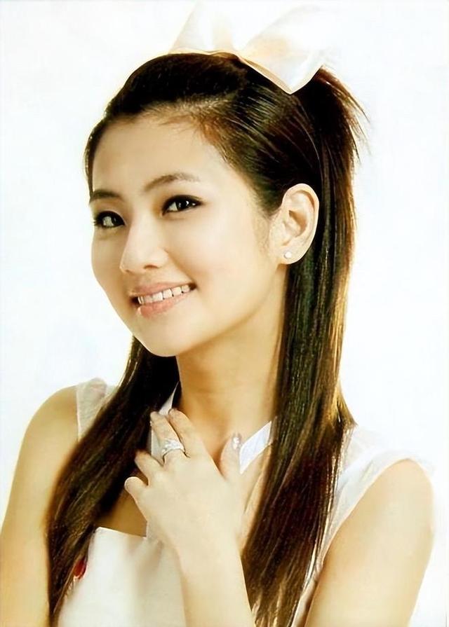 SHE成员是谁,she组合成员如今都在做什么