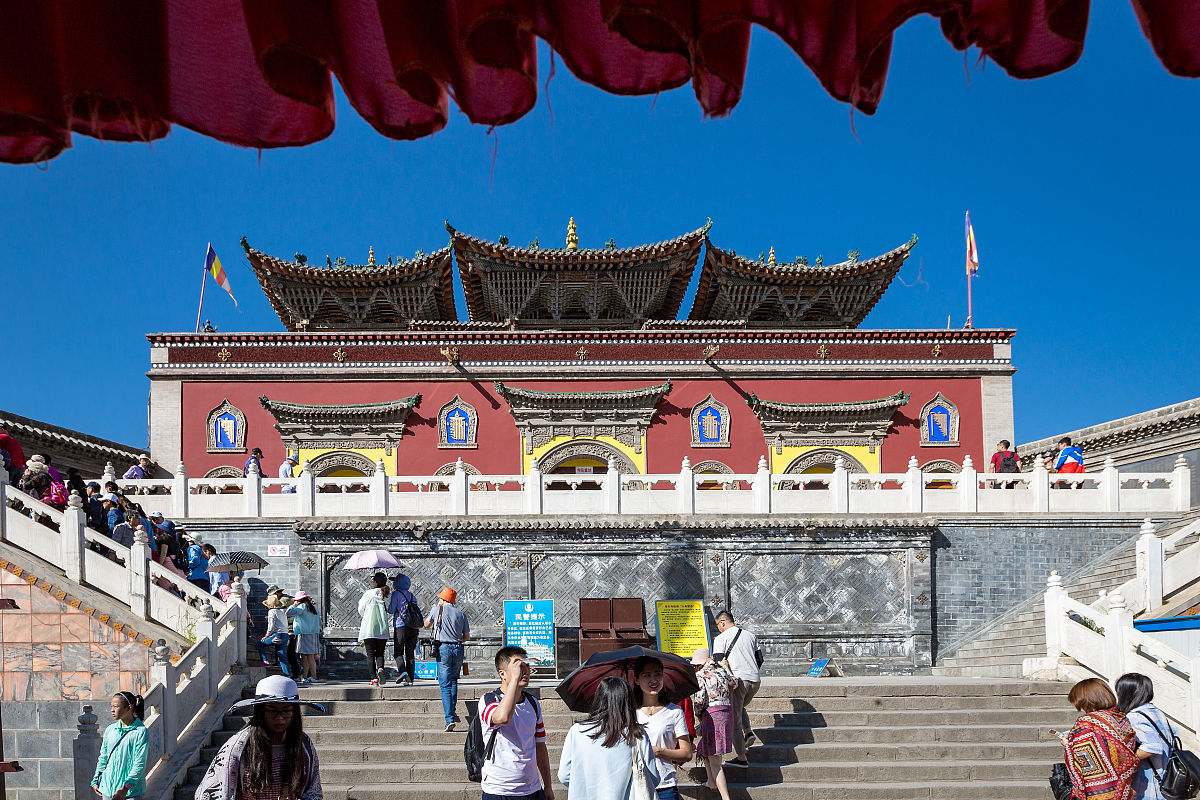 女生去塔尔寺禁忌,塔尔寺参观十条禁忌