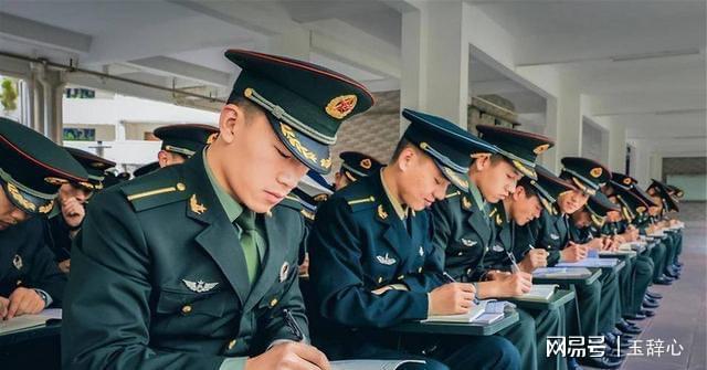 大专毕业入伍有什么规定,大专毕业生入伍享受哪些优惠政策