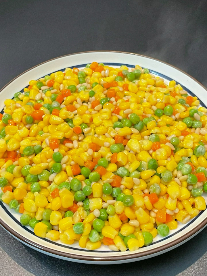 松仁玉米的正宗做法,松仁玉米的正宗做法视频