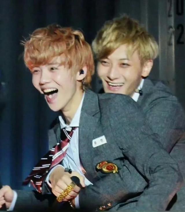 黄子韬吴亦凡鹿晗什么组合的,黄子韬鹿晗吴亦凡一起参加的综艺节目