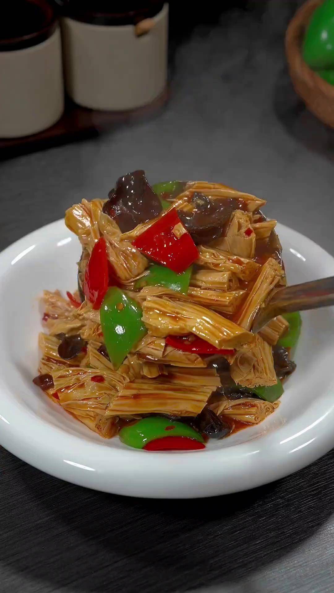 腐竹怎么吃好吃家常做法,腐竹怎么吃好吃家常做法视频