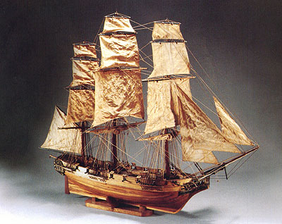 三桅小船是什么意思,三桅小船的模型,各种颜色的羽毛