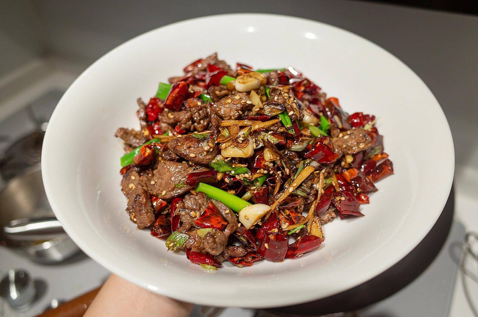 新鲜牛肉怎么炒好吃,新鲜牛肉怎么炒好吃,视频教学