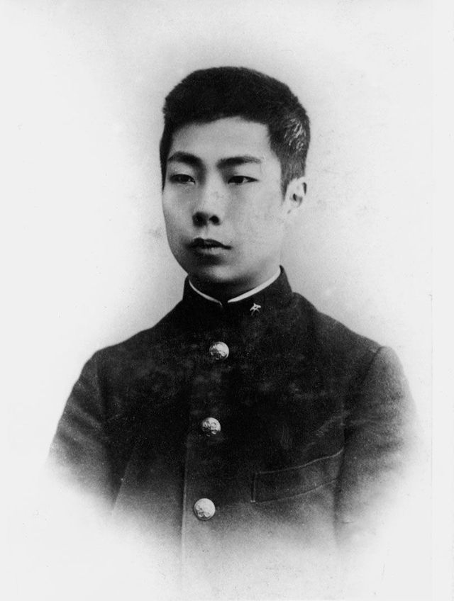 鲁迅是一个怎么样的人,鲁迅是个怎么样的人形容