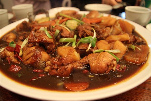 梦见吃鸡肉是什么预兆,梦见吃鸡肉是什么预兆 男性